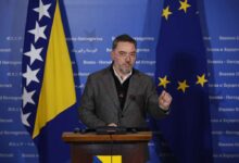 Photo of Košarac: Ne dozvoljavamo preglasavanje u Vijeću ministara, rješenje je dijalog sa institucijama RS-a