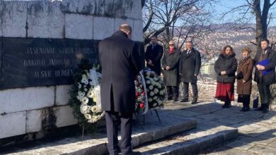 Photo of Sarajevo odalo počast žrtvama Holokausta: Da se nikada i nikome ne ponovi