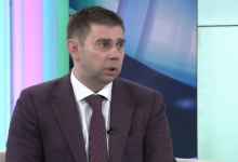 Photo of Hadžić za TVSA: U izbornoj godini očekujemo socijalna davanja umjesto suštinskih reformi