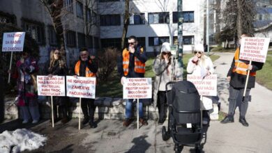 Photo of Pacijenti oštećeni zatvaranjem Poliklinike Northwestern Medical Center održali proteste u Sarajevu