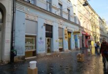 Photo of Obrušila se fasada sa zgrade u sarajevskoj ulici Ferhadija
