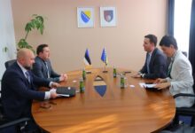 Photo of Premijer Uk s ambasadorom Estonije o digitalizaciji, eupravi i transparentosti