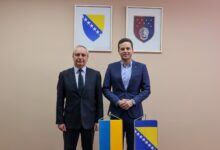 Photo of Nihad Uk: Danas se prisjećamo svih izgubljenih života i patnji koje je ovaj rat prouzrokovao