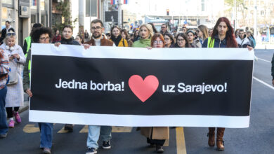 Photo of Beograđani u šetnji zbog tramvajske nesreće u Sarajevu: Jedna borba, srcem uz Sarajevo