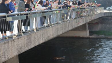 Photo of Više od 3.300 učenika u defileu „Na mostu sjećanja, u susret slobodi“ – poruka mladih o vrijednostima slobode