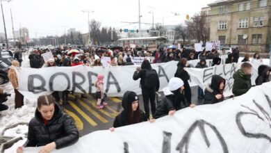 Photo of Peti dan protesta u Sarajevu: Građani istrajavaju uprkos manjem odzivu, poručuju da neće odustati