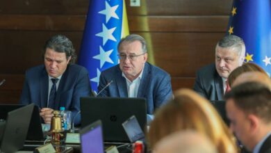 Photo of Nikšić: Vlada FBiH nastavlja s mjerama zaštite standarda radnika i stabilnije ekonomije
