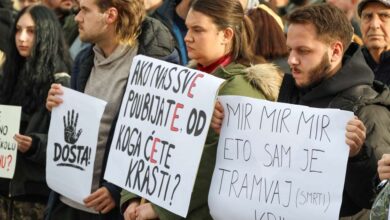 Photo of Mladi na Skenderiji nastavljaju protest zbog tramvajske nesreće