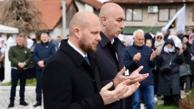 Photo of Okerić na Kovačima poručio: Nikad nećemo zaboraviti one koji su nam podarili slobodu