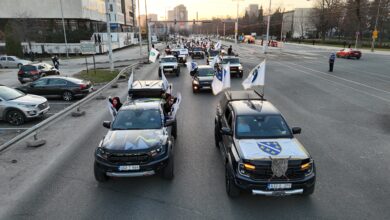 Photo of Defile stotina vozila u Sarajevu povodom Dana nezavisnosti BiH