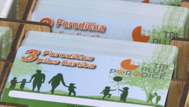 Photo of DNEVNIK TVSA/Udruženje ‘Porodice 3 plus’: Apsurd je što se gasi projekat koji direktno pomaže desetinama hiljada građana