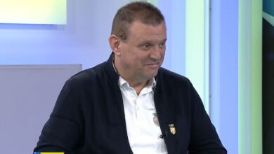 Photo of Ramo Kajmović: Lijepo je vidjeti da se na Humu podiže zastava, branili smo to mjesto