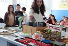 Photo of Vlada Kantona Sarajevo usvojila informaciju i stručne preporuke o upotrebi mobilnih telefona u školama