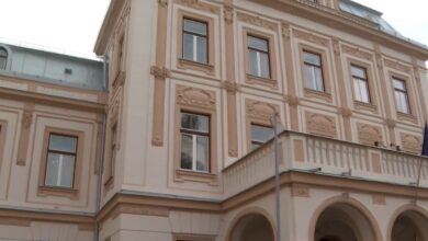 Photo of ZAVRŠENA PRVA FAZA OBNOVE DOMA OS BiH: Nakon 30 godina uloženo dva miliona maraka, slijedi borba za rekonstrukciju trga