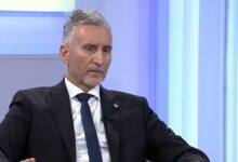 Photo of Ademović: SNSD-ovo rušenje akciza nije “prijenos nadležnosti”, već predizborna igra preko leđa građana (video)