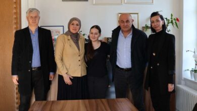 Photo of Ministrica Hota-Muminović upriličila prijem za učenicu Almu Kamarić