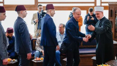 Photo of Brojni gosti kod reisu-l-uleme Kavazovića na tradicionalnom bajramskom čestitanju