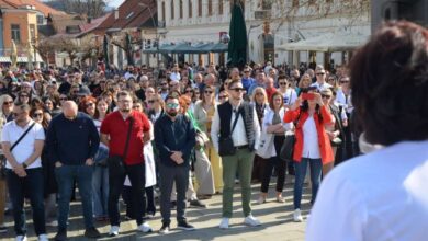 Photo of Doktori TK nastavljaju proteste i traže usklađivanje koeficijenata s drugim kantonima