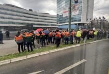 Photo of Radnici Nove željezare Zenica na mirnom protestu ispred zgrade državnih institucija