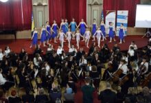 Photo of U Domu Oružanih snaga BiH 300 učenika zajedno otpjevalo ‘Sarajevo ljubavi moja’