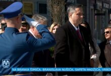 Photo of Položeno cvijeće i odata počast na spomen-obilježjima