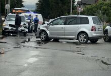 Photo of Sudar kod Sarajeva: Dvije osobe povrijeđene, saobraćaj normalizovan