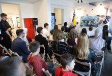 Photo of MLADI KROZ UMJETNOST I ZNANJE ČUVAJU DOMOVINU: Edukativni centar obilježio Dan prijema BiH u Ujedinjene nacije