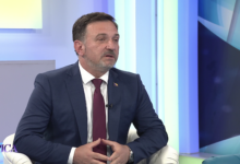 Photo of Amir Hasičević za TVSA: Primitivni narativ u kampanjama ne rješava problem Gradiške, a za Željezaru biramo „najmanje zlo“