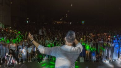 Photo of FOTO/Emir Đulović priredio sjajan koncert u Hadžićima