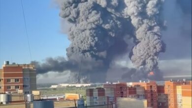 Photo of Sedam osoba poginulo u napadima ukrajinskih dronova na Rusiju, neki objekti se zapalili