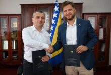 Photo of Dizdar i Čengić potpisali ugovore za izgradnju infrastrukture na području Starog Grada