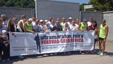 Photo of Ultramaratonci iz Vukovara stigli u Potočare: Ne samo ove sedmice, svakog dana moramo se sjećati Srebrenice