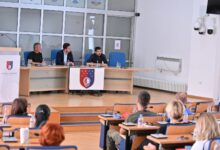 Photo of Sastanak u Vladi KS uoči 32. SFF-a: Produženo radno vrijeme ugostiteljskih objekata, bez vatrometa