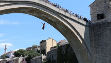 Photo of “Don’t Forget Srebrenica”: Tradicionalni skok bez aplauza sa Starog mosta