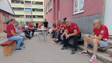 Photo of Članovi GSS-a Zenica ispred svoje stanice u tišini čekaju vijesti iz Ruske Federacije