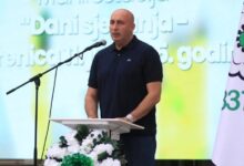 Photo of Osmanović: Na spisku ubijenih u Srebrenici su petorica Omera Osmanovića, svi su možda mogli biti bolji od mene