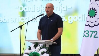 Photo of Osmanović: Na spisku ubijenih u Srebrenici su petorica Omera Osmanovića, svi su možda mogli biti bolji od mene