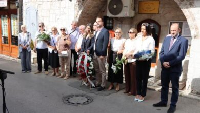 Photo of Obilježene 34 godine od masakra u ulici Halači: Da se ne zaboravi i nikad ne ponovi