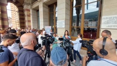 Photo of Predana građanska peticija za povratak u Vijećnicu i osnovno finansiranje iz budžeta BiH