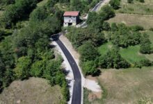 Photo of KRAJ MUKA ZA STANOVNIKE NAHOREVA: Asfaltiranjem Ulice Vranica brijeg spajaju se gornji i središnji dio naselja