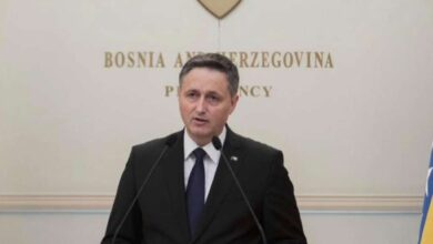 Photo of Bećirović Ustavnom sudu BiH podnio zahtjev zbog zabrane simbola Armije RBiH