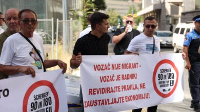 Photo of Prevoznici iz BiH protestovali u Sarajevu zbog šengenskih ograničenja