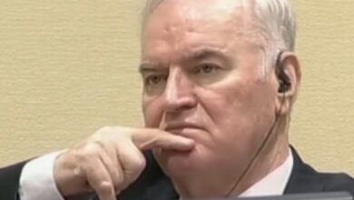 Photo of Udruženja žrtava: “Zločini za koje je Mladić osuđen nisu umrli s njim,  sjećanje na žrtve mora nadživjeti i njega”