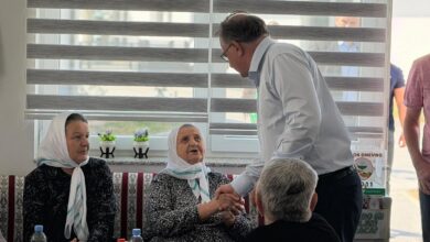 Photo of Nikšić i Dizdar u Srebrenici: Istina o genocidu je neupitna, povratnici moraju biti sigurni