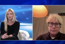Photo of HISTORIJSKI PORAZ VUČIĆEVOG REŽIMA: Aida Ćorović za TVSA analizira izbornu noć i otkriva šta stoji iza neočekivane Vučićeve relaksiranosti
